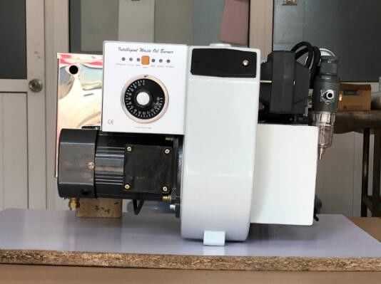 220 V / 50 Hz Palnik oleju paliwowego, 25 kg Paliwo olejowe Kotel Łatwa obsługa